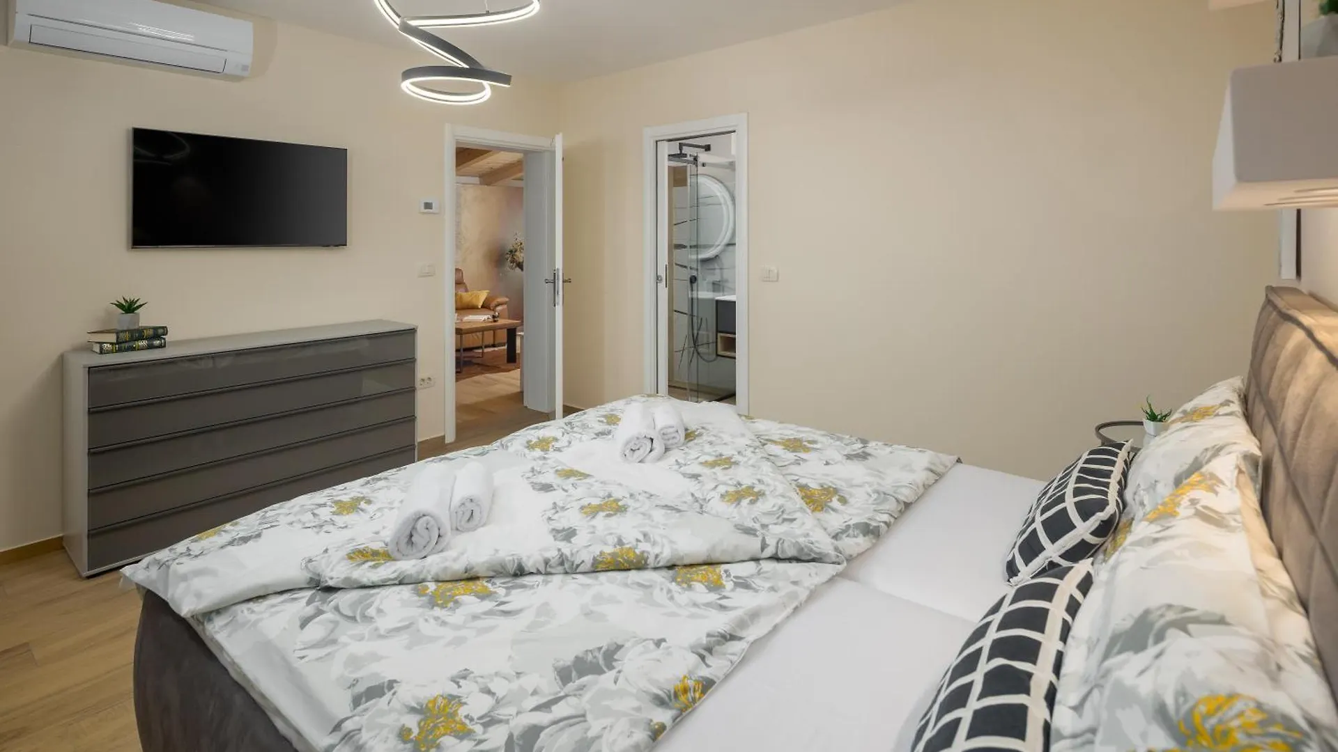 Apartment Nona Πόρετς 0*,
