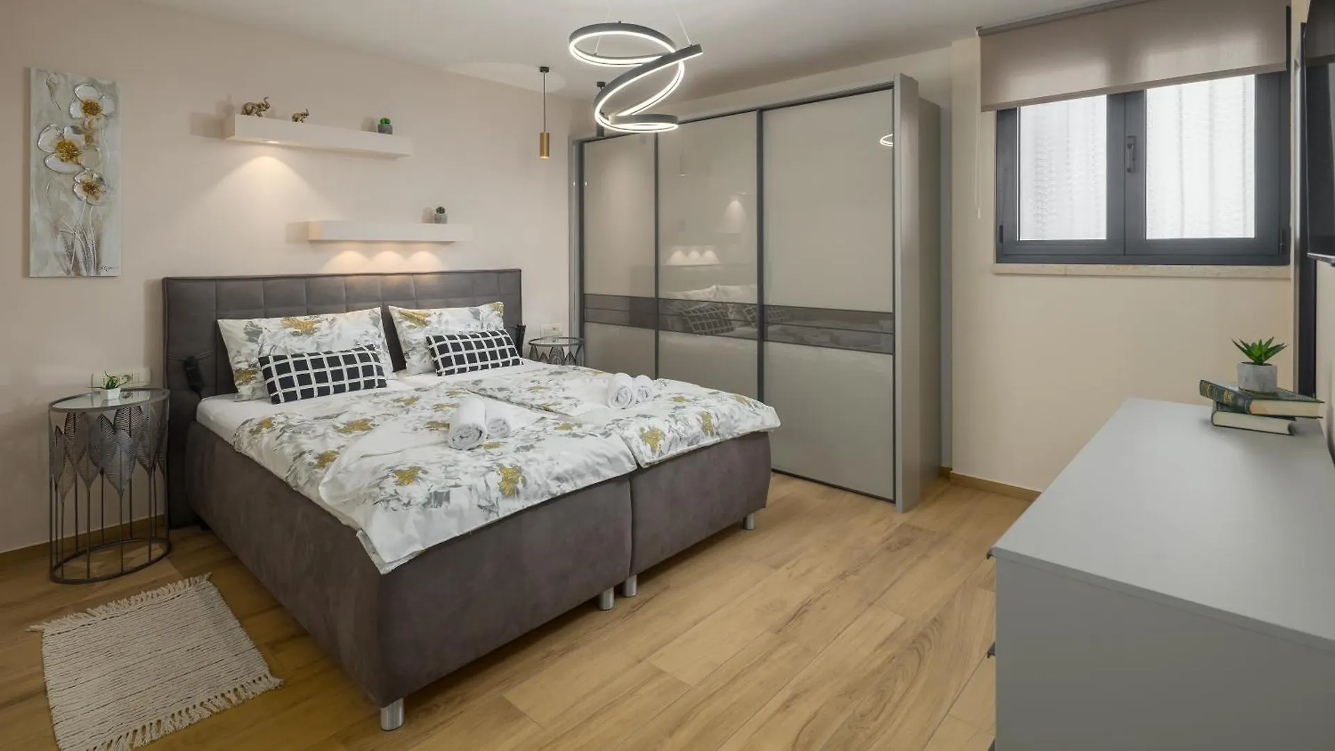 Apartment Nona Πόρετς 0*,